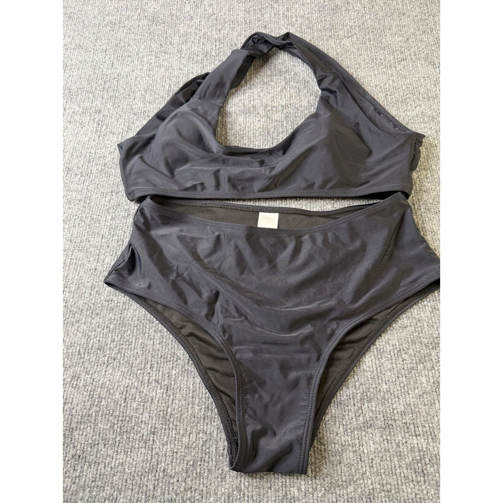 Women's Black Bikini Set Size‎ M Halter Top High Waist Bottoms Solid Swimwear